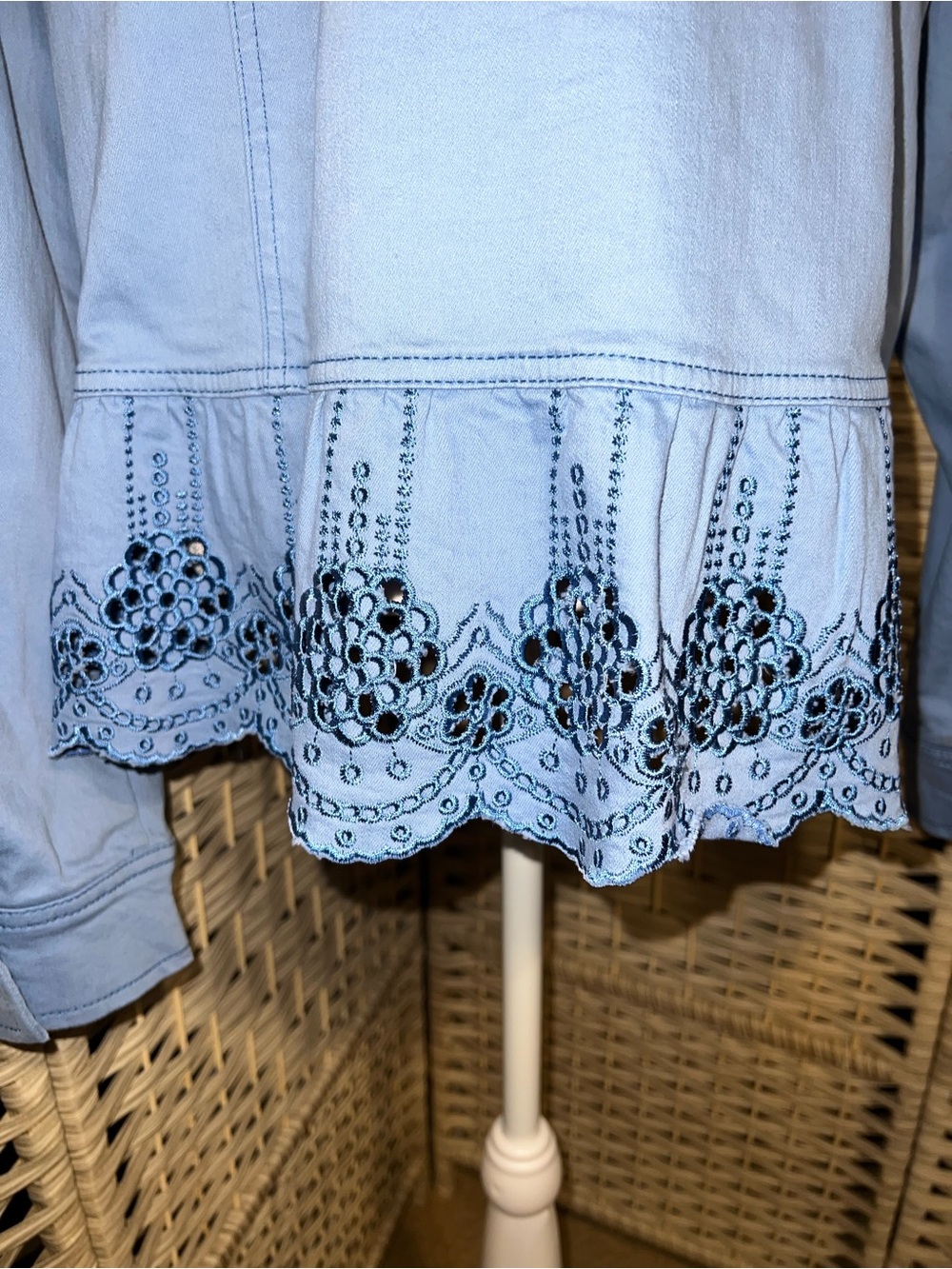 Susan Graver Light Blue Embroidered Hem Women's denim Jacket - Picture 4 of 8